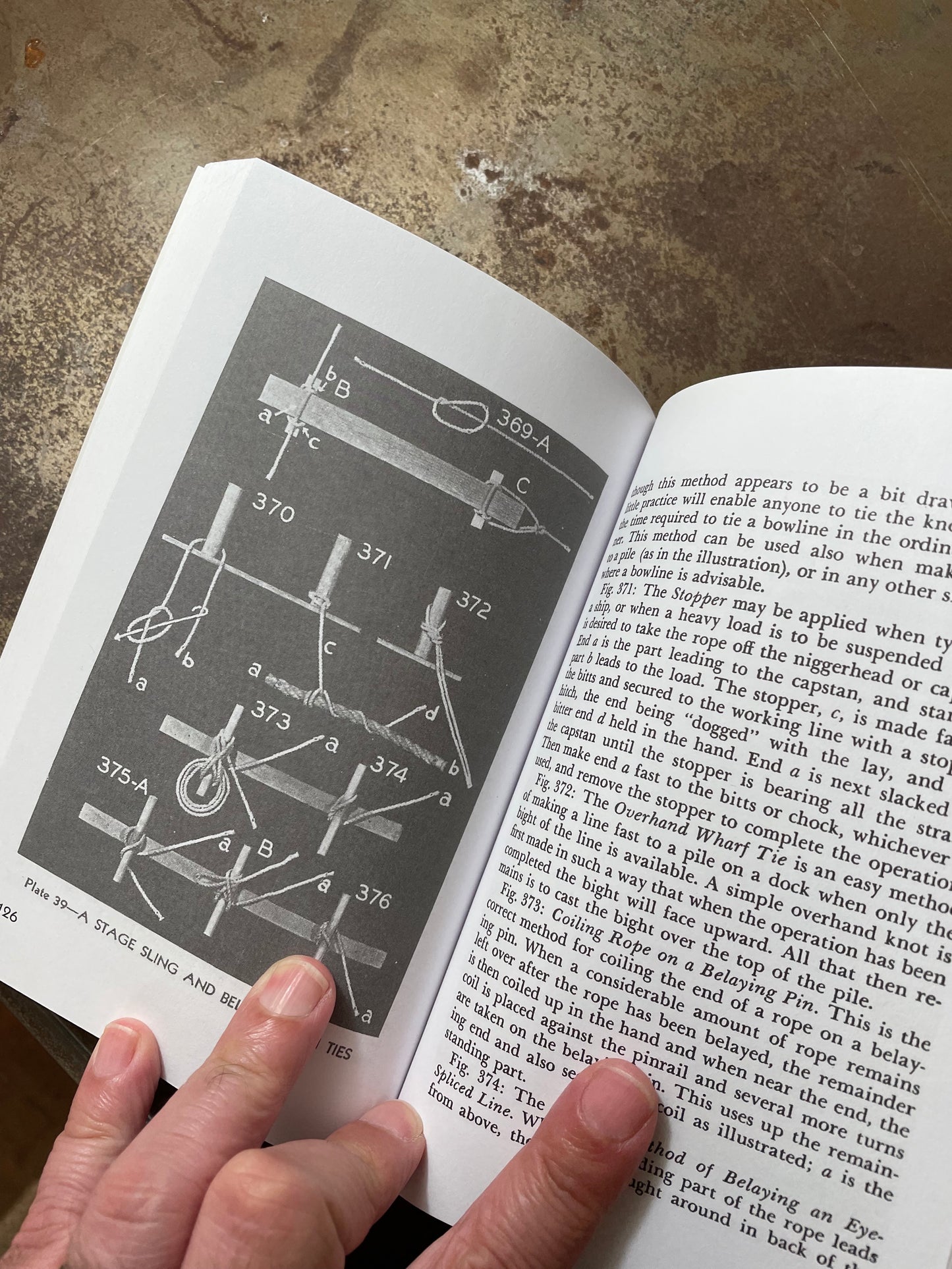 handbook of knots