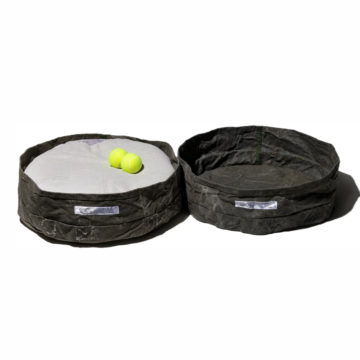 rivet pet bed
