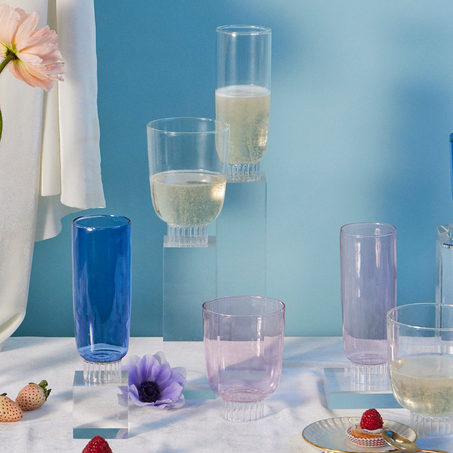Romantic Champagne Flutes | Set of Four