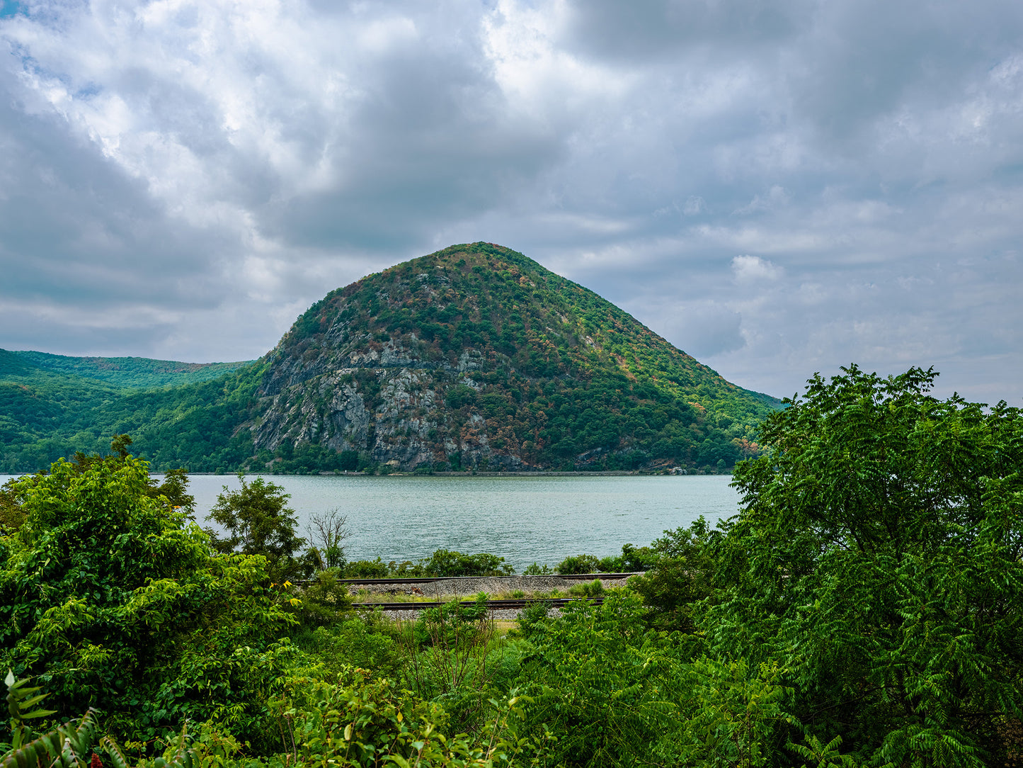 Hudson Valley Photos by Eduard Hueber