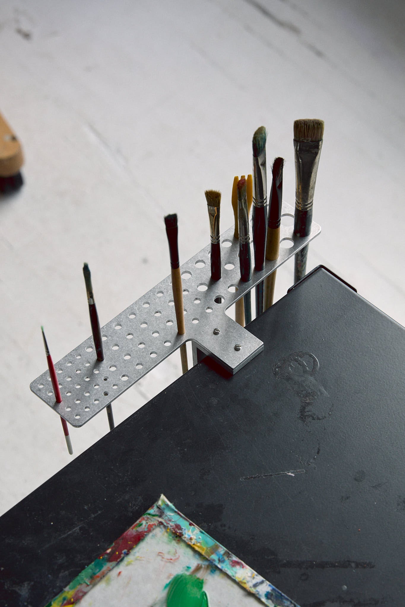 Aluminum Paint Brush Holder