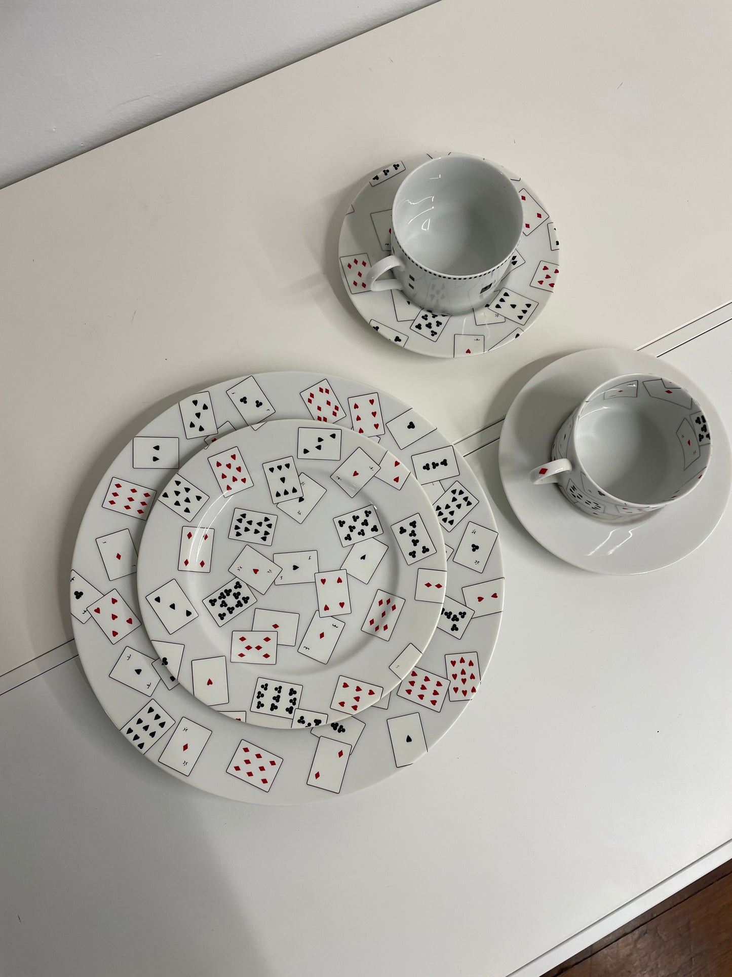 Swid Powell Game Plate set