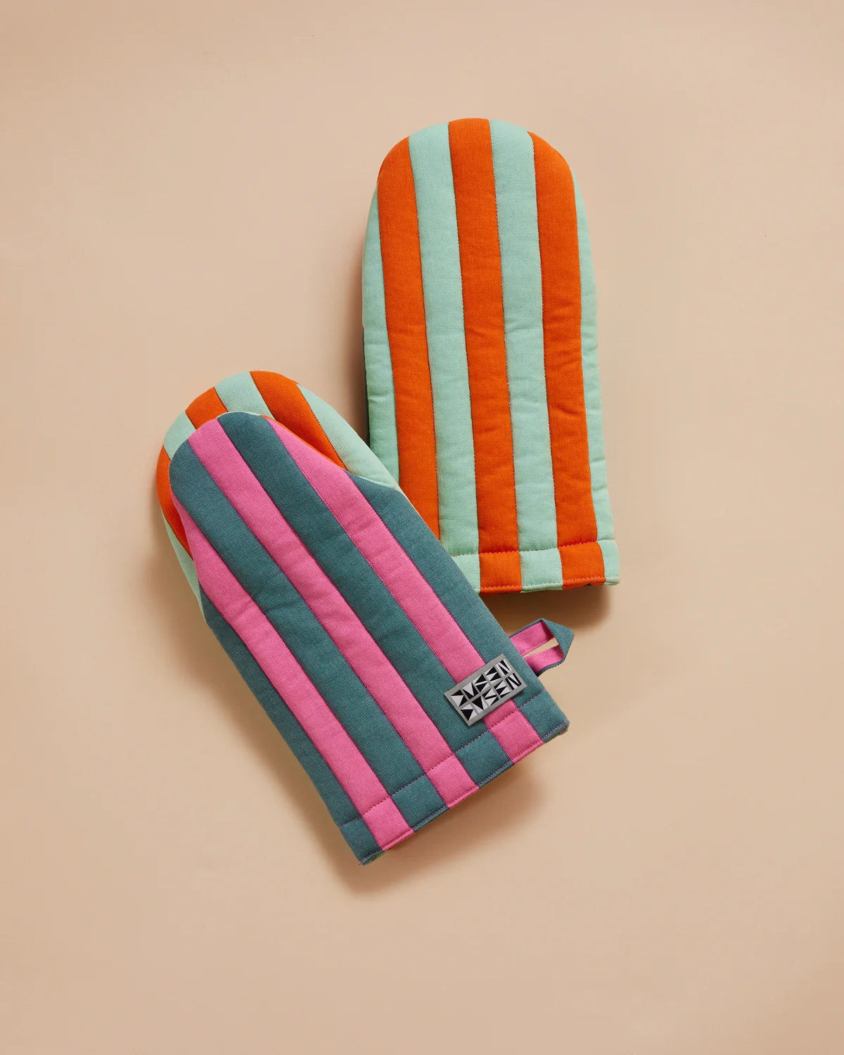 Striped Oven Mitts by Dusen Dusen